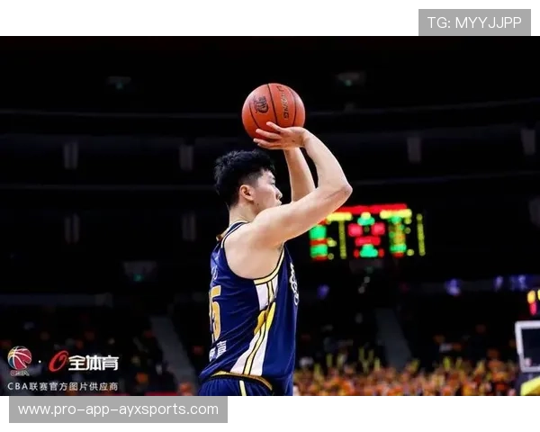CBA深圳前场连贯配合顺利,局势逐渐倒向主队