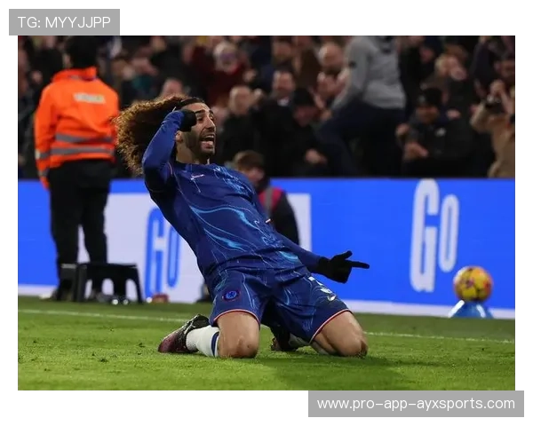 切尔西长传直塞创造绝佳突破机会：展现足球战术的精彩时刻