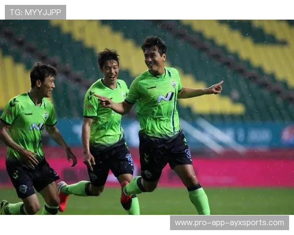 全北现代防守端表现稳固，直播_全北现代vs