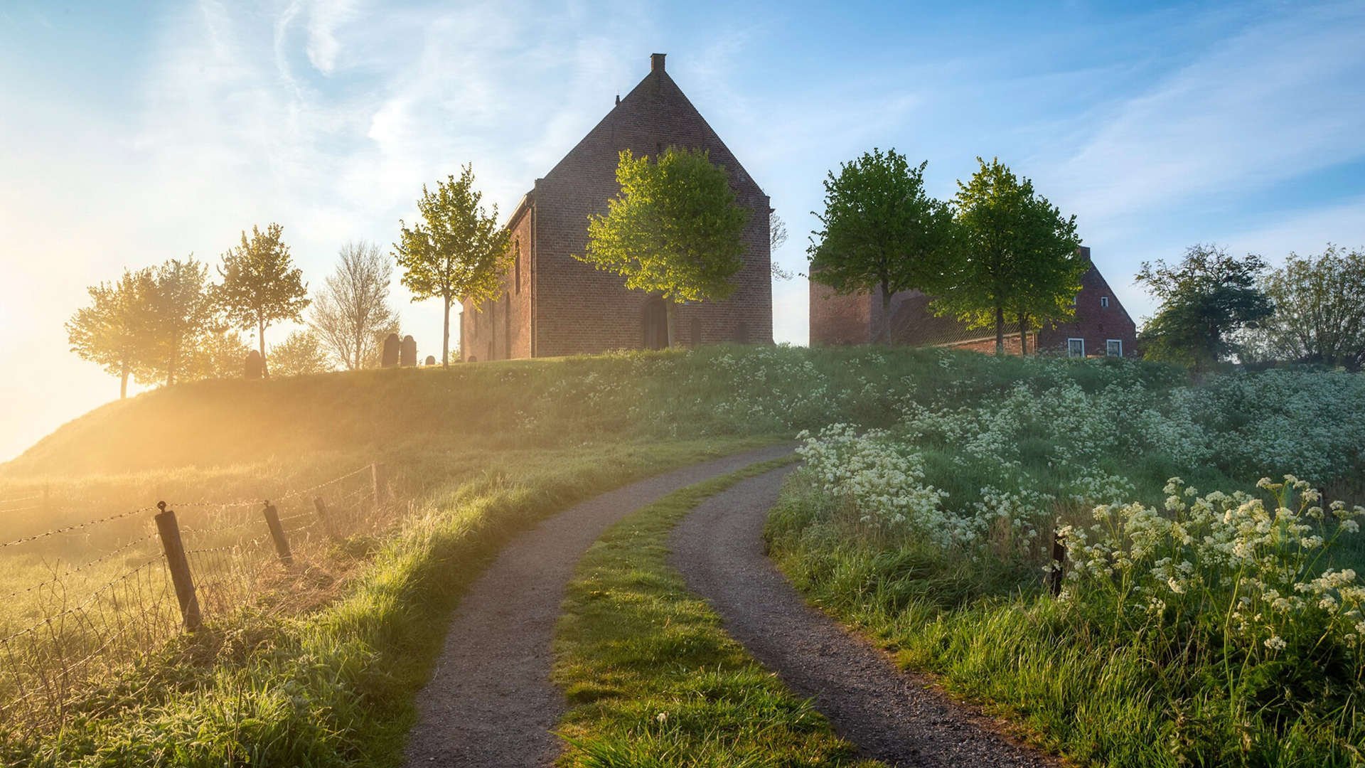 “胡利安·门德斯:阿根廷美洲狮队的新兴力量,未来闪耀”